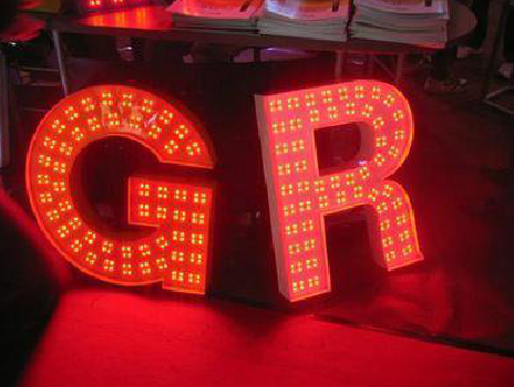 铜陵LED发光字常见的安装误区。